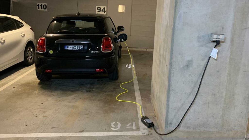 How to Charge EVs (Electric Vehicles) in Buidling\ Apartment ? | Why high-rise Buildings BAD for Electric Vehicles?