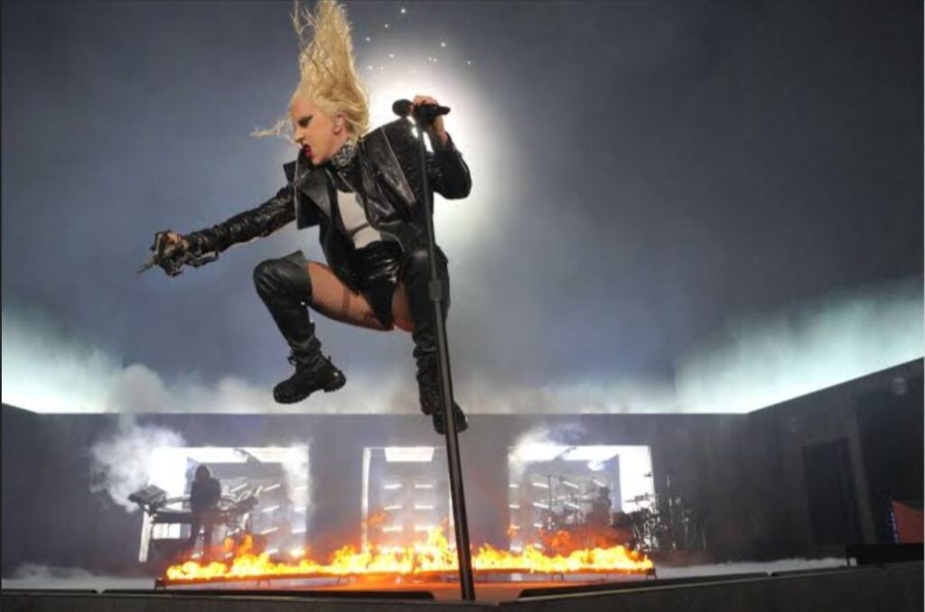 Bomb Attack On Lady Gaga's Free Concert Brazil - 2 Million People