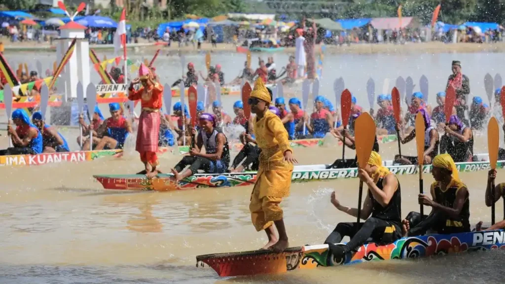 What Impact Has the Boat Dance Kid Had on Indonesian Culture and Tourism?