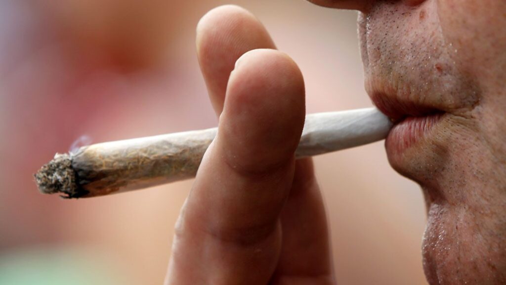 Quit smoking intelligent people