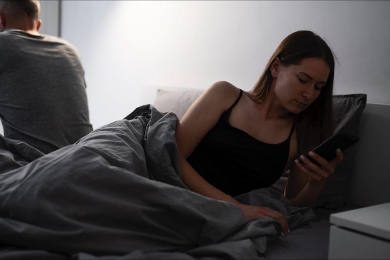 Signs of wife cheating and confrontation

