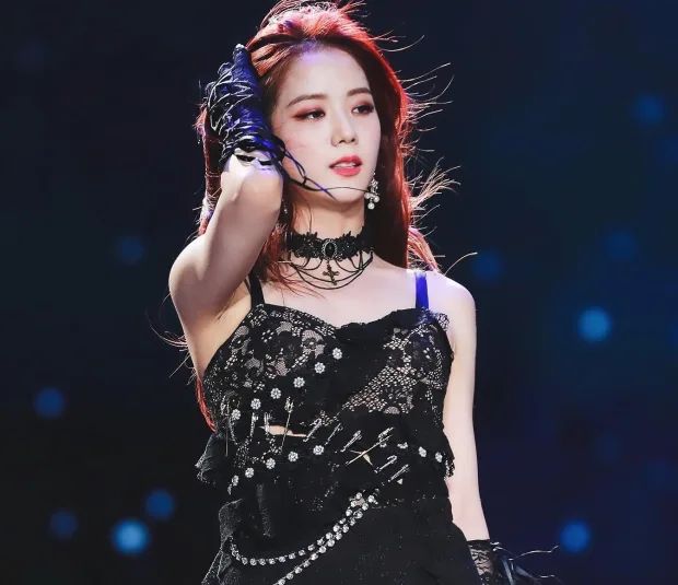 Do K-pop idols themselves always fit Korean beauty standards?
