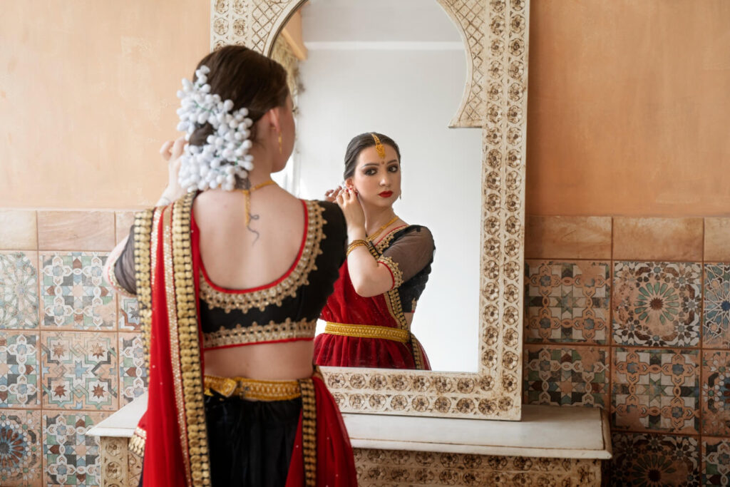 Giving Perfect Saree Blouse Measurements: Expert Tips