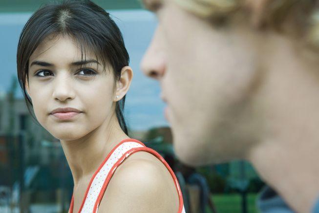 How Should Boys React When They Notice a Girl Staring?