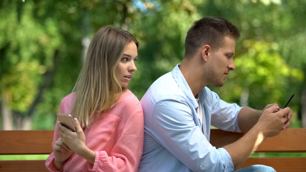 How do I rebuild trust after being caught on a dating app? : Husband found Tinder Profile of Wife