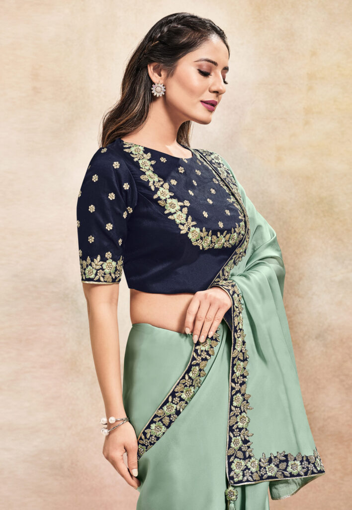 How to Wear a Saree with a Heavy Blouse?